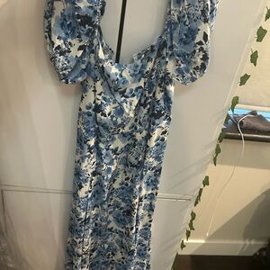 Francesca's Collections Blue and White Floral Midi Dress